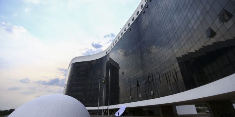 TSE vai receber denúncias sobre desinformação nas eleições