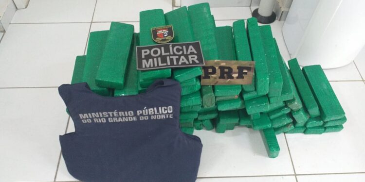 Ação conjunta do MPRN, PRF e PM apreende drogas em Alexandria