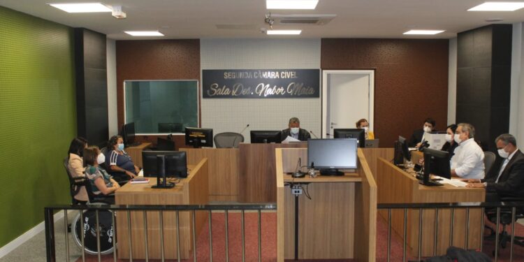 Em audiência, Prefeitura propõe pagar aos professores mesmos valores pagos pelo Estado