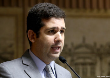 Câmara aprova projeto que incentiva troca de material reciclável por alimentos