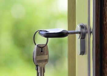 Estado de flagrância permite ingresso em domicílio sem mandado