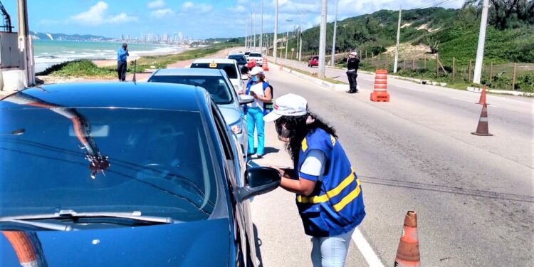 Detran inicia trabalho educativo informando sobre radares na Via Costeira