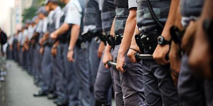 STF invalida concessão de anistia de infrações administrativas a militares estaduais por lei federal