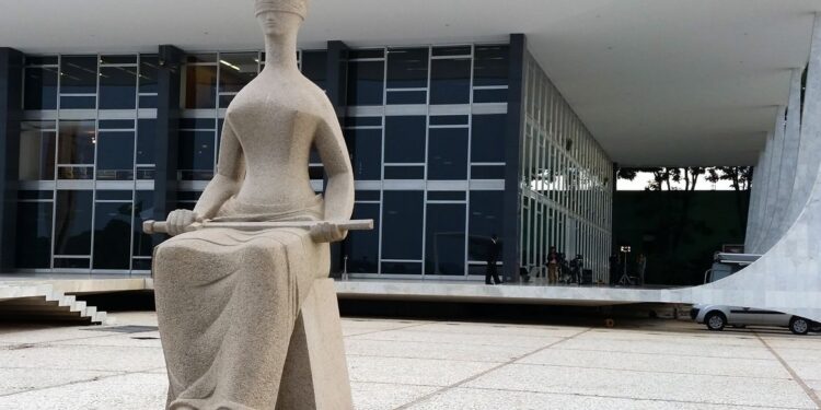 STF invalida veto presidencial e restabelece regra sobre tributação de petróleo na Zona Franca de Manaus