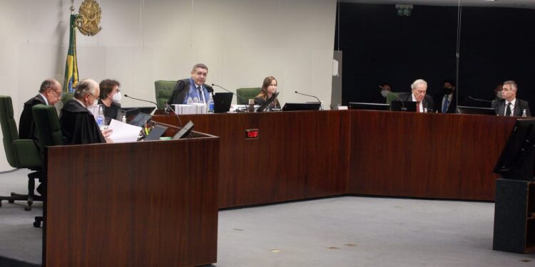 Cassação do mandato do deputado estadual Fernando Francischini (União Brasil-PR) é reestabelecida pela 2ª turma do STF