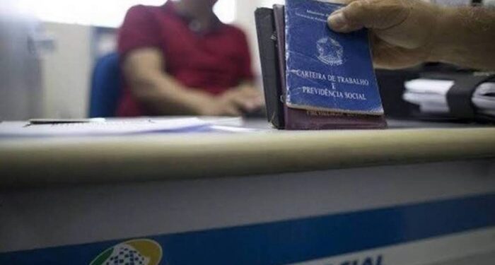 Segurado pode optar por aposentadoria concedida pelo INSS no curso de ação que reconheceu direito a benefício menor