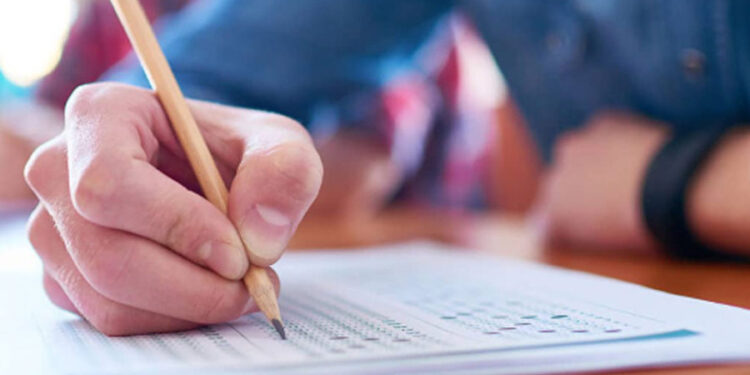 Concursos públicos somam 34,7 mil vagas abertas em editais pelo país