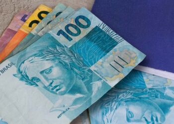 Salário mínimo 2023: Congresso aprova novo valor do piso; veja qual é