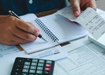 Cidadão será indenizado por ter nome inscrito nos cadastros restritivos de crédito por dívida inexistente