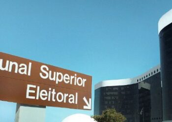 Governo federal recomenda suspensão do uso de sua marca na divulgação de obras