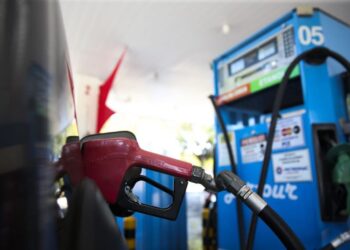 Congresso derruba partes do veto que impedia compensação do ICMS a estados