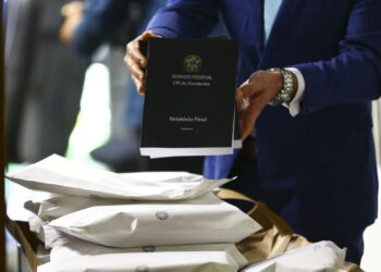 Senadores contestam arquivamento de investigações indicadas pela CPI da Pandemia