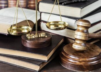 Motorista de caminhão de lixo não recebe por celular tomado em assalto, decide TRT/RN