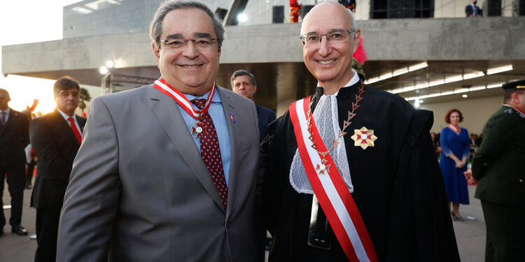 Prefeito de Natal, Álvaro Dias, magistrados, empresários, advogados e políticos potiguares são homenageados pelo TST