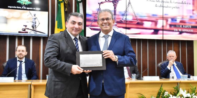 Assembleia Legislativa realiza sessão solene em homenagem ao Dia dos Advogados