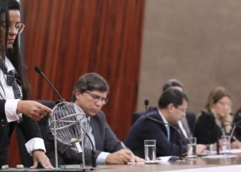 Sorteio define ordem de exibição da propaganda eleitoral gratuita dos candidatos à Presidência