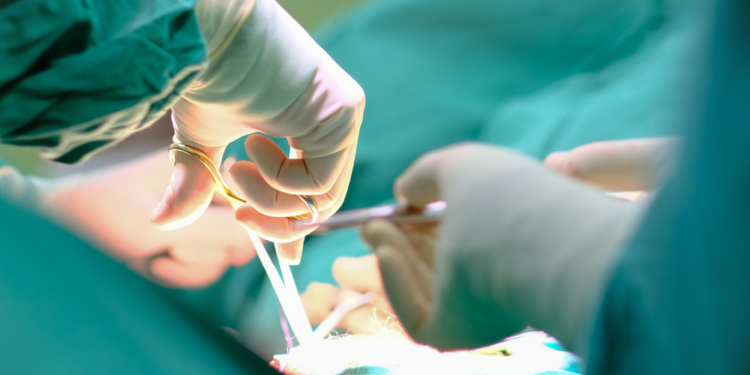 Defensoria Pública do RN garante direito à realização de hernioplastia para paciente do SUS