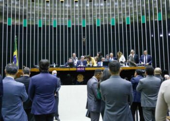 Câmara aprova projeto que cria loterias para financiar saúde e turismo