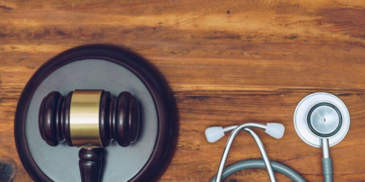 Home care: judicialização deve ser qualificada, com dados médicos e sociais