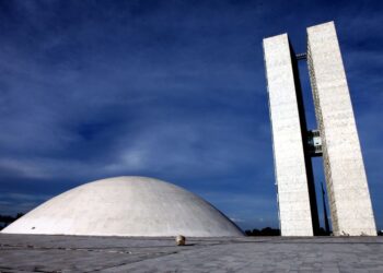 Com salários de até R$ 33 mil, edital com 22 vagas para concurso do Senado é publicado