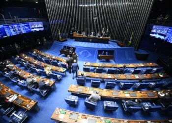 Senado pode votar MPs do Funpresp e da desoneração dos combustíveis em setembro