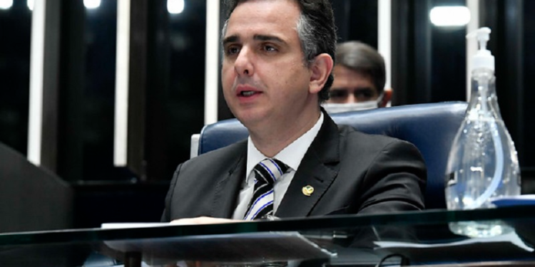 Senado buscará soluções para pagamento do piso da enfermagem, diz Pacheco