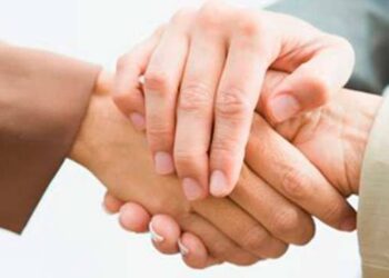 É incabível o reconhecimento de união estável paralela, ainda que iniciada antes do casamento