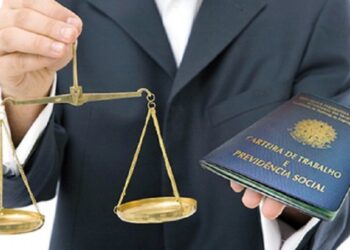 Vendedor que também atendia por telefone não consegue horas de telemarketing