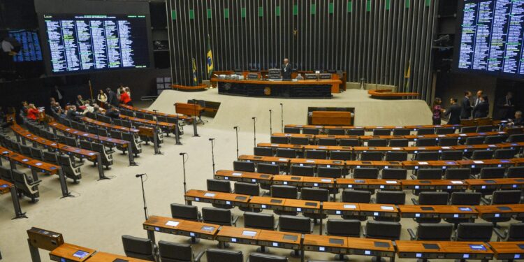 81% dos deputados desta legislatura são candidatos à reeleição