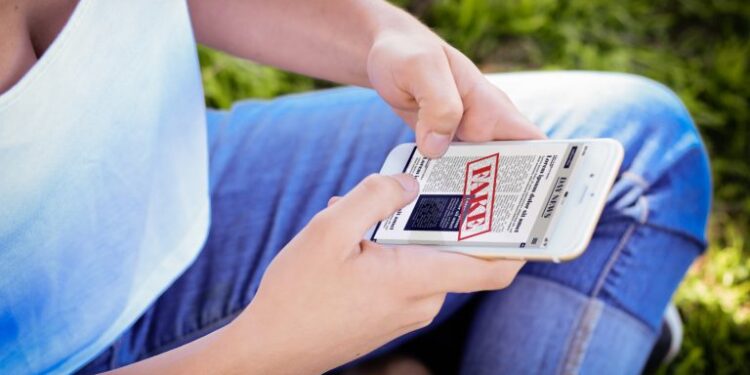 Eleitor pode tirar dúvidas sobre as eleições pelo WhatsApp