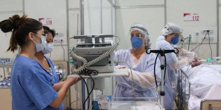 Senado pode votar projeto para piso da enfermagem antes das eleições