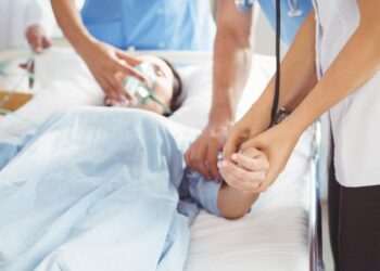 Enfermeiros de hospital que tratam pacientes com Covid-19 garantem na Justiça direito a adicional de insalubridade em grau máximo