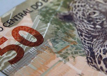 Relator do Orçamento de 2023 quer discutir soluções para tabela do Imposto de Renda