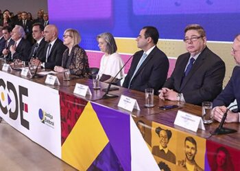 Eleições 2022 se encerram com a vitória da democracia, da sociedade e dos eleitores, afirma Moraes