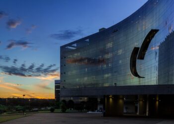 Presidente do TST recomenda que TRTs avaliem intensificar regime de plantão para enfrentar assédio eleitoral