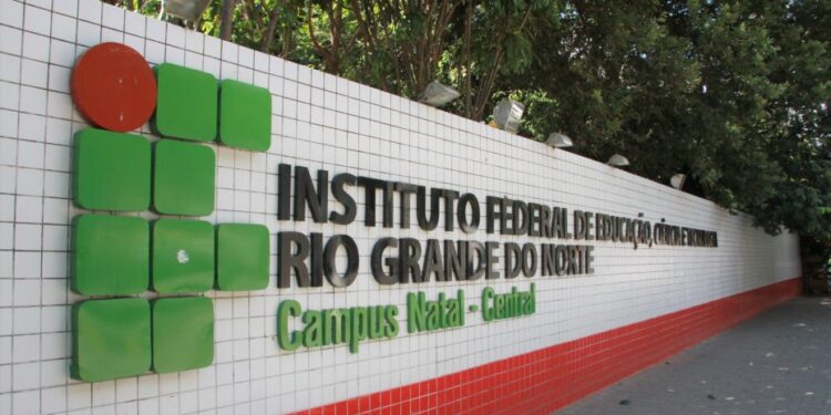 IFRN publica edital para Cursos Técnicos Educação de Jovens e adultos