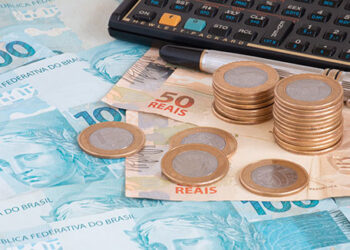 Justiça gratuita para um litisconsorte não afasta solidariedade no pagamento de honorários