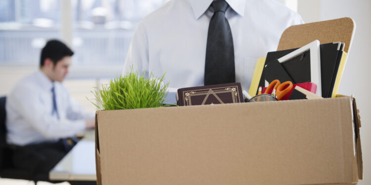 Demissão por justa causa de acusado de assediar cliente é revertida na justiça do trabalho