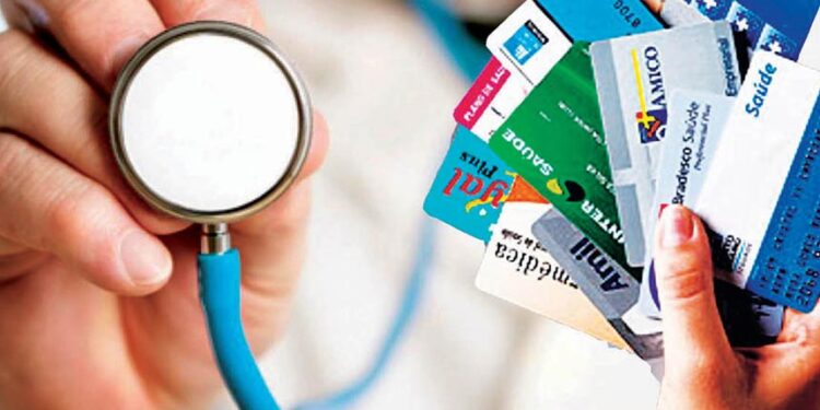 Mantida condenação de plano de saúde que negou tratamento cardíaco a idosa