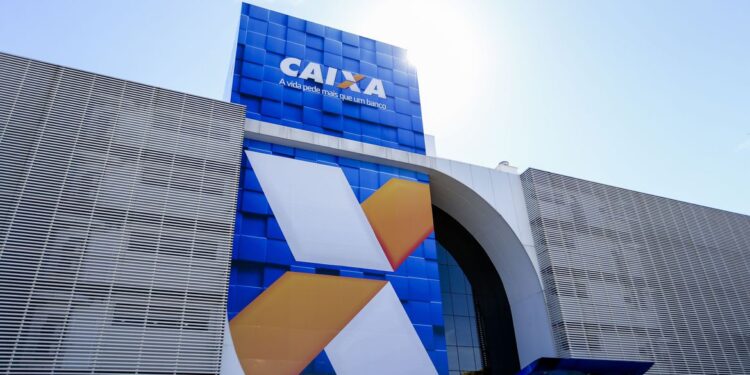 Caixa pede cinco dias para liberar consignado do Auxílio Brasil