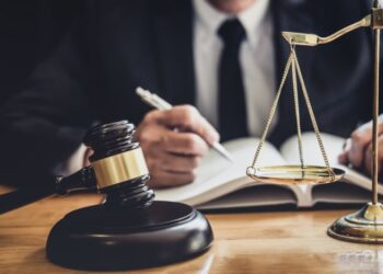 Não é necessária intimação da parte para converter monitória em ação comum