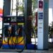 Preço da gasolina nos postos volta a subir após 15 semanas
