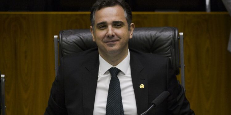 Próximo presidente terá de reunificar Brasil, diz Pacheco