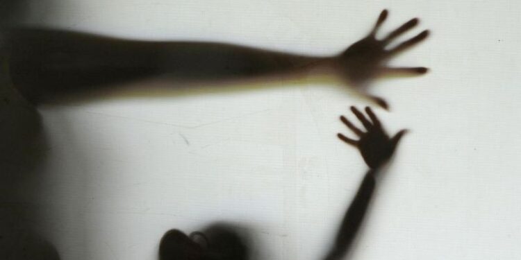 Estupro de criança ou adolescente em ambiente doméstico deve ser julgado em vara especializada