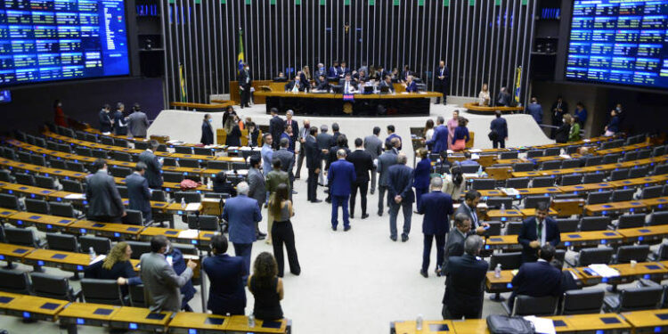 Congresso tem 25 vetos presidenciais pendentes de deliberação