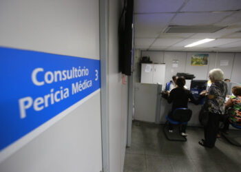 INSS pode cortar benefício de 45 mil pessoas por falta de perícia médica