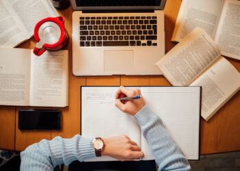 Concursos públicos têm mais de 54 mil vagas com inscrições abertas