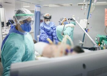 Câmara instaura comissão para analisar PEC sobre piso da enfermagem