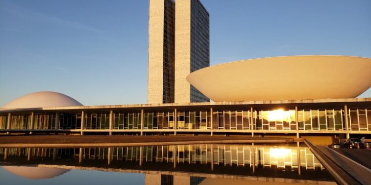 Comissão vota parecer preliminar da proposta orçamentária para o próximo ano