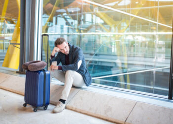 Cliente de companhia aérea será indenizado por ter reserva de voo cancelada indevidamente